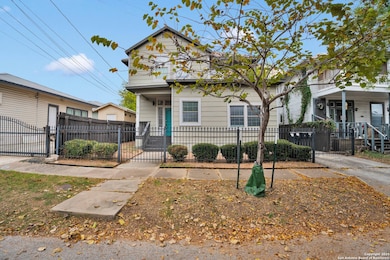 618 Atlanta St unit 2, San Antonio, TX 78212 - photo 2