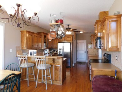 2013 Prairie Grass Dr, Raymore, MO 64083 - photo 7