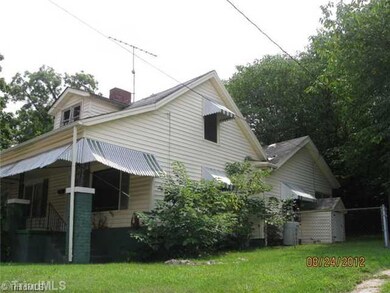 205 Holderby St, Reidsville, NC 27320 - photo 2