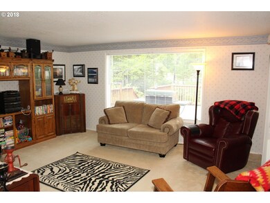 2397 24th St, Florence, OR 97439 - photo 5