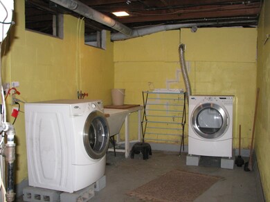 707 E Scott St, Tuscola, IL 61953 - photo 7