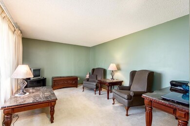 491 Shaker Dr, Columbus, OH 43230 - photo 5