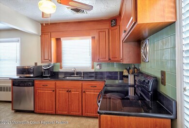 340 Sheridan Ave, Roselle, NJ 07203 - photo 4