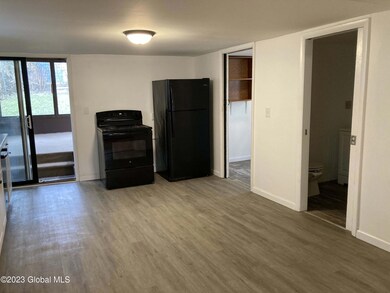 4 Mechanic St, Troy, NY 12180 - photo 7