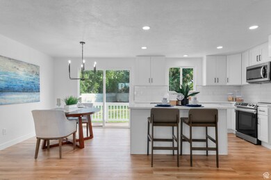 920 E Violet Cir, Sandy, UT 84094 - photo 5