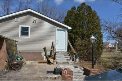 457 Mininger Rd, Souderton, PA 18964 - photo 2