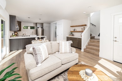 12031 40th Ave NE unit B, Seattle, WA 98125 - photo 2