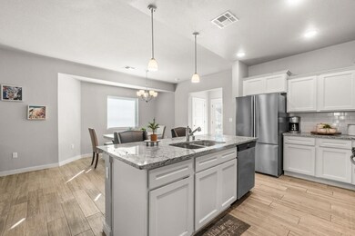 13660 Olney Ave, Horizon City, TX 79928 - photo 6