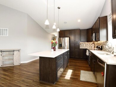 20897 Guthrie Dr-004-007-004-MLS_Size.jpg