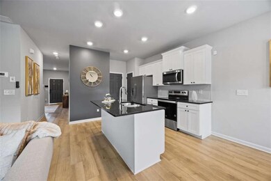 7122 Chara Ln SW, Atlanta, GA 30331 - photo 5