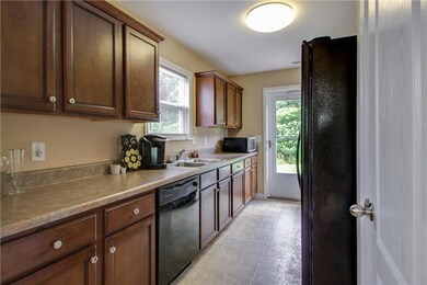 202 E Quail Hollow Way, Dickson, TN 37055 - photo 5