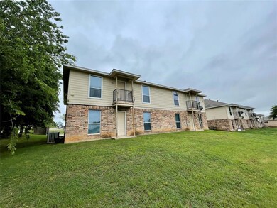 219 N Denton St, Weatherford, TX 76086 - photo 3