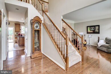 6050 Joseph Scott Dr, Elkridge, MD 21075 - photo 2