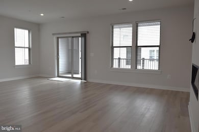 13542 Innovation Station Loop unit 11B, Herndon, VA 20171 - photo 6