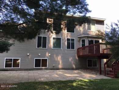 113 Marsh Trail Rd unit 11, Norton Shores, MI 49444 - photo 4