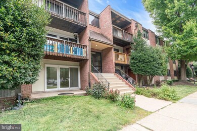 10722 West Dr unit 101, Fairfax, VA 22030 - photo 3