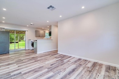 1800 Forestglade Dr, Austin, TX 78745 - photo 3