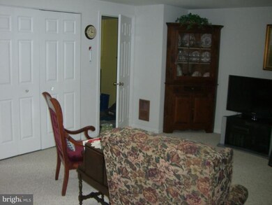 13120 Silver Maple Ct, Bowie, MD 20715 - photo 3