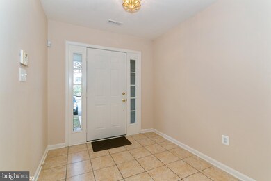 114 Lavenport Cir, Frederick, MD 21702 - photo 5