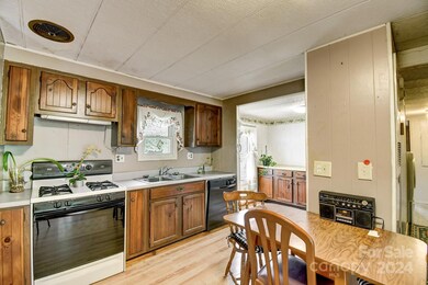 88 Odonald Rd, Asheville, NC 28806 - photo 7