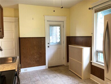 1911 W Allen St unit 1913, Allentown, PA 18104 - photo 6