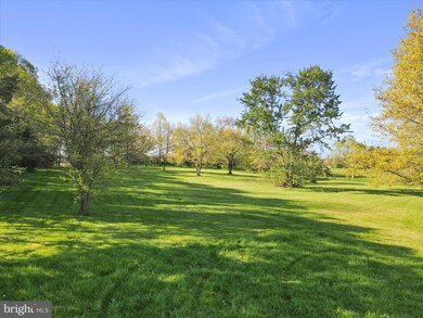 0 Fifth unit PAFL2019780, Chambersburg, PA 17201 - photo 3