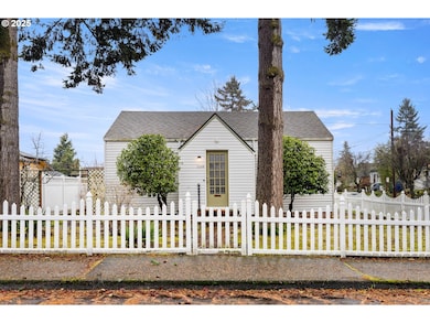 7104 SE Tolman St, Portland, OR 97206 - photo 3