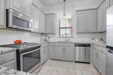 212 Habor Walk -4
