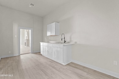 1209 Wyoming Ave, El Paso, TX 79902 - photo 6