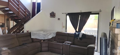 6201 Victor St unit C, Bakersfield, CA 93308 - photo 2