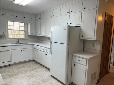 323 N Carolina 62, Greensboro, NC 27406 - photo 6