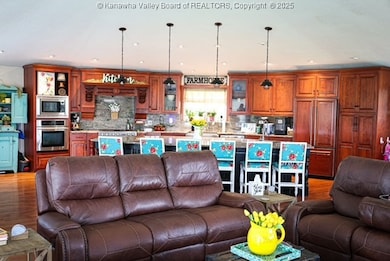 282 Dupont Rd, Poca, WV 25159 - photo 6