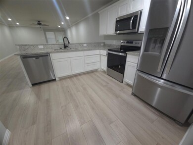 1409 Glenhaven Dr unit A, Cleburne, TX 76033 - photo 5