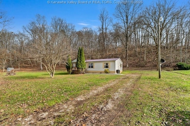 1404 High St, Saint Albans, WV 25177 - photo 2