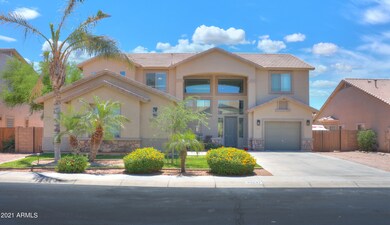 10,000 SF Lot