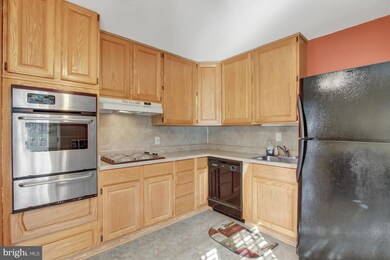 330 Walgrove Rd, Reisterstown, MD 21136 - photo 2