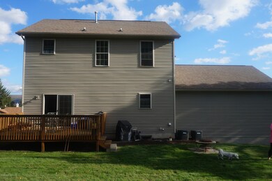 447 3rd St, Olyphant, PA 18447 - photo 7