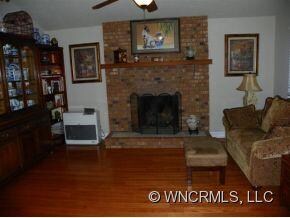 161 Blevins Knob Dr, Burnsville, NC 28714 - photo 4