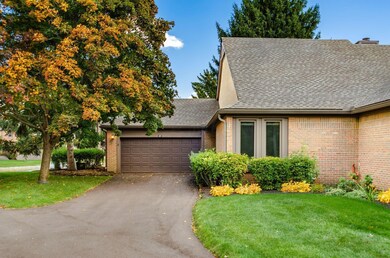 3911 Inverness Cir unit 3911, Dublin, OH 43016 - photo 2