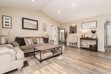 S_-_3208_Mahaffey_Ct_-_032