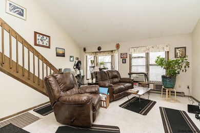 194 Jefferson St, Albany, NY 12210 - photo 4