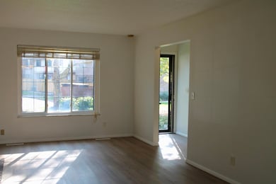 85 Stornoway Dr W unit 85, Columbus, OH 43213 - photo 5