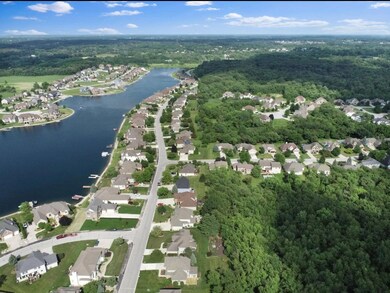 8383 Doubletree Dr S, Crown Point, IN 46307 - photo 2