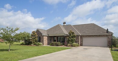 11411 Twin Oaks Circle
