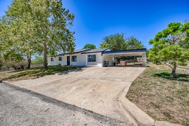 223 Northwest Dr, Fredericksburg, TX 78624 - photo 3