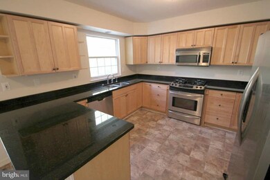 13011 Prairie Knoll Ct, Germantown, MD 20874 - photo 5