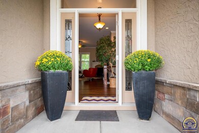 6820 SW 44th St, Topeka, KS 66610 - photo 5