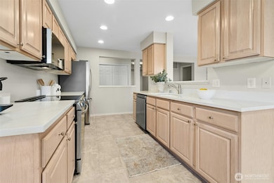 22535 SE Highland Cir unit 206, Issaquah, WA 98029 - photo 7