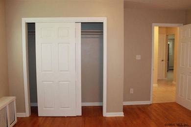 12 Morton St, Schenectady, NY 12306 - photo 7