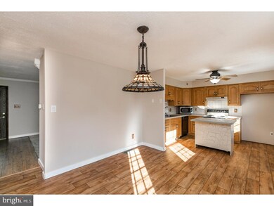 41 S 4th St, Souderton, PA 18964 - photo 6